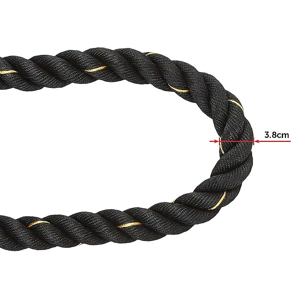 Polyethylene battle rope, 3.8cm diameter and 9m length, for strength training and workout exercises at the gym.